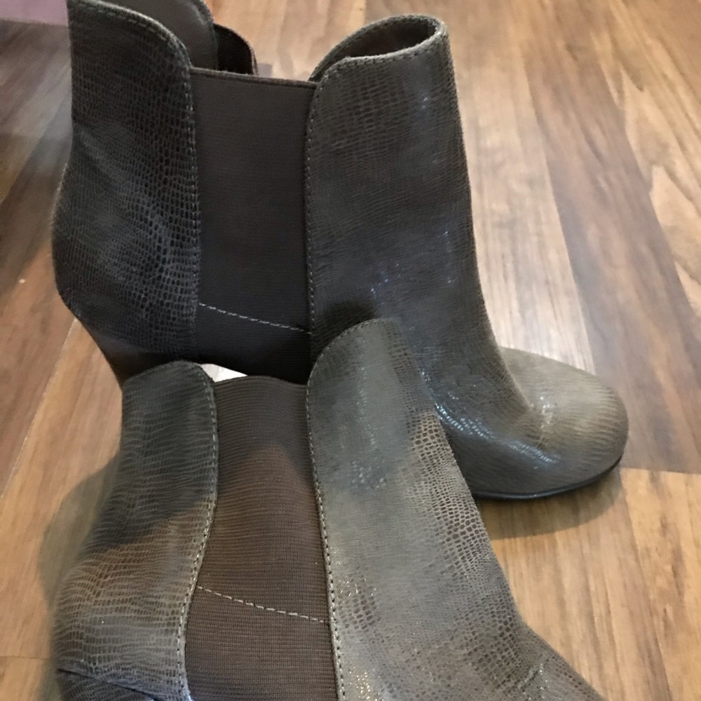 A2 by Aerosoles Brown Boots Size 8